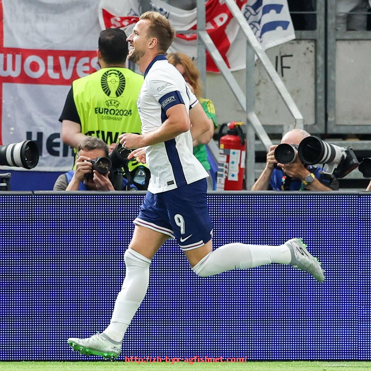 AG捕鱼王官网-德甲足球队标志设计及其历史文化内涵